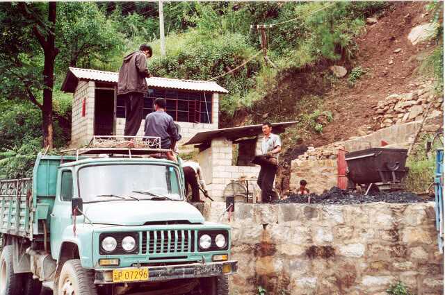 216 Ru�n� nakl�dka uhl� 