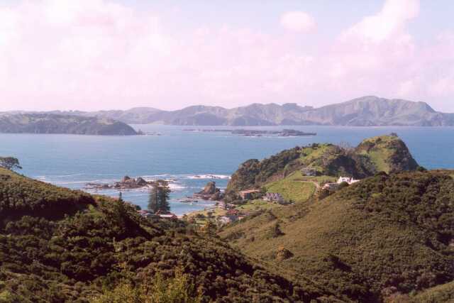 182 Z�toka ostrov� s vrcholkem Tapeca 