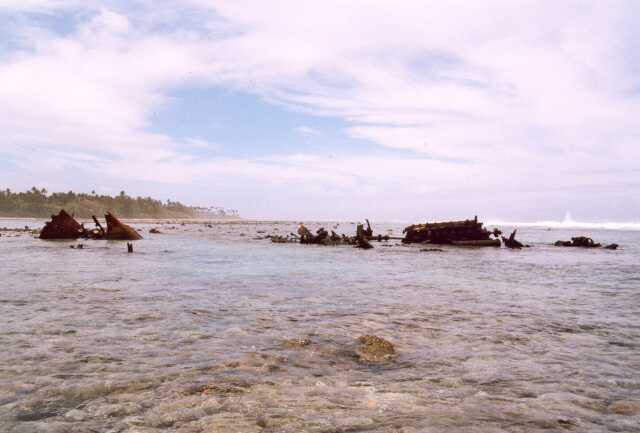 243 Vrak lodi, kter� skon�ila za kor�lovou bari�rou 